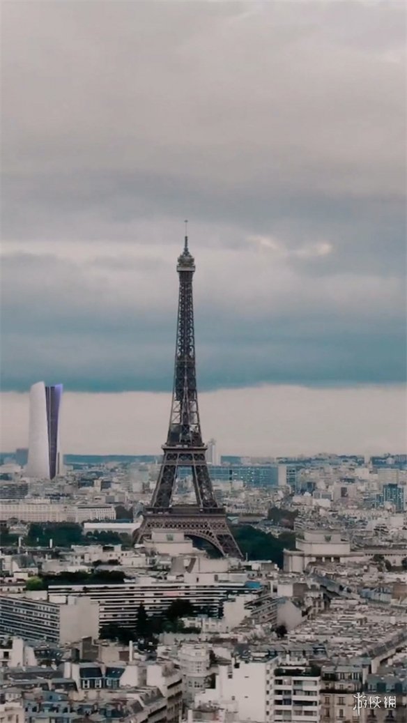 官方整活最为致命！法国巴黎正在“建造”巨型PS5大厦